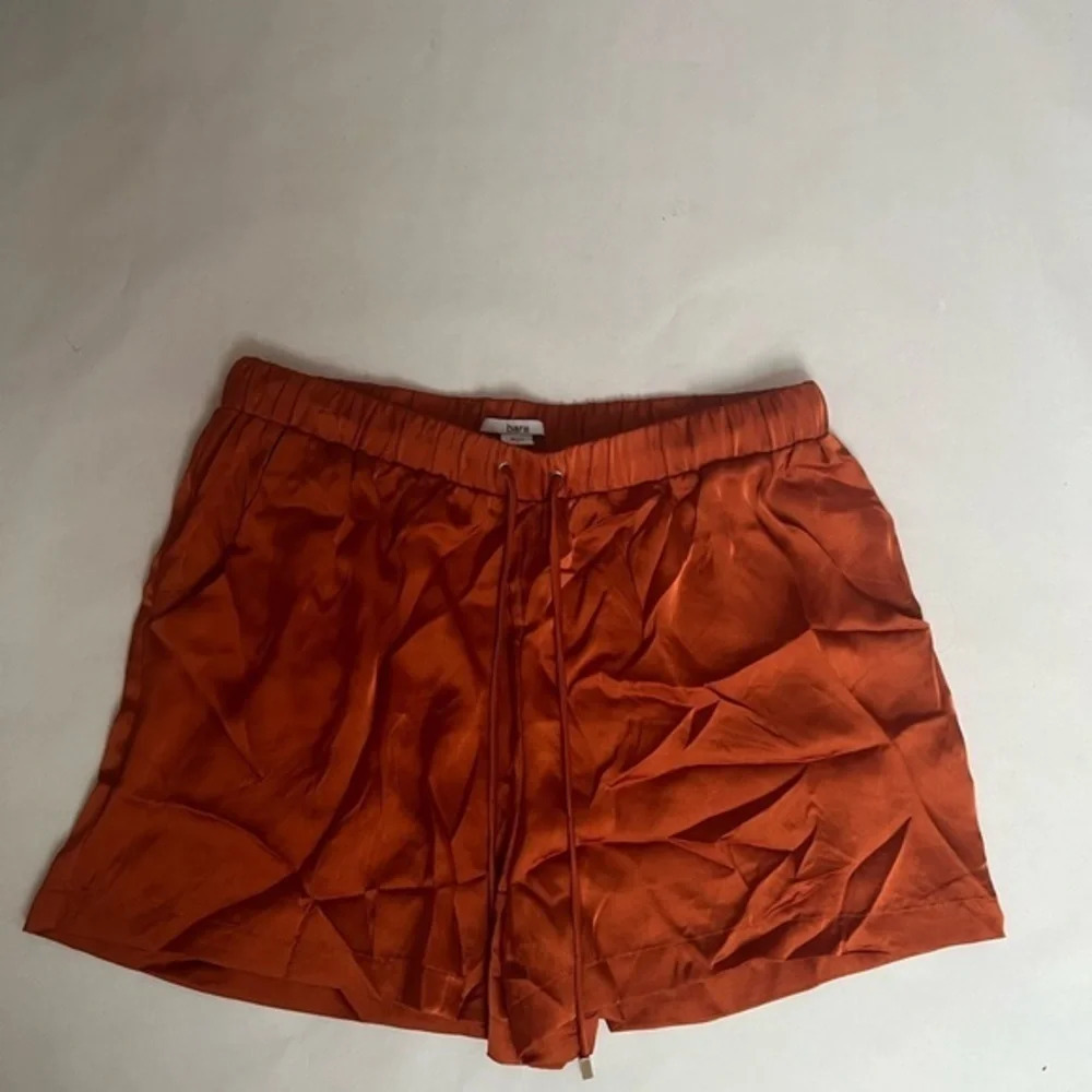 Bar III Women Silky Feel Orange Shorts  Pants Sports Casual Size L NWOT
